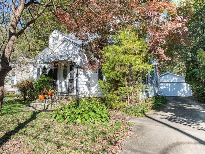 1425 Westvale Avenue, Akron, OH 44313 Photo 2