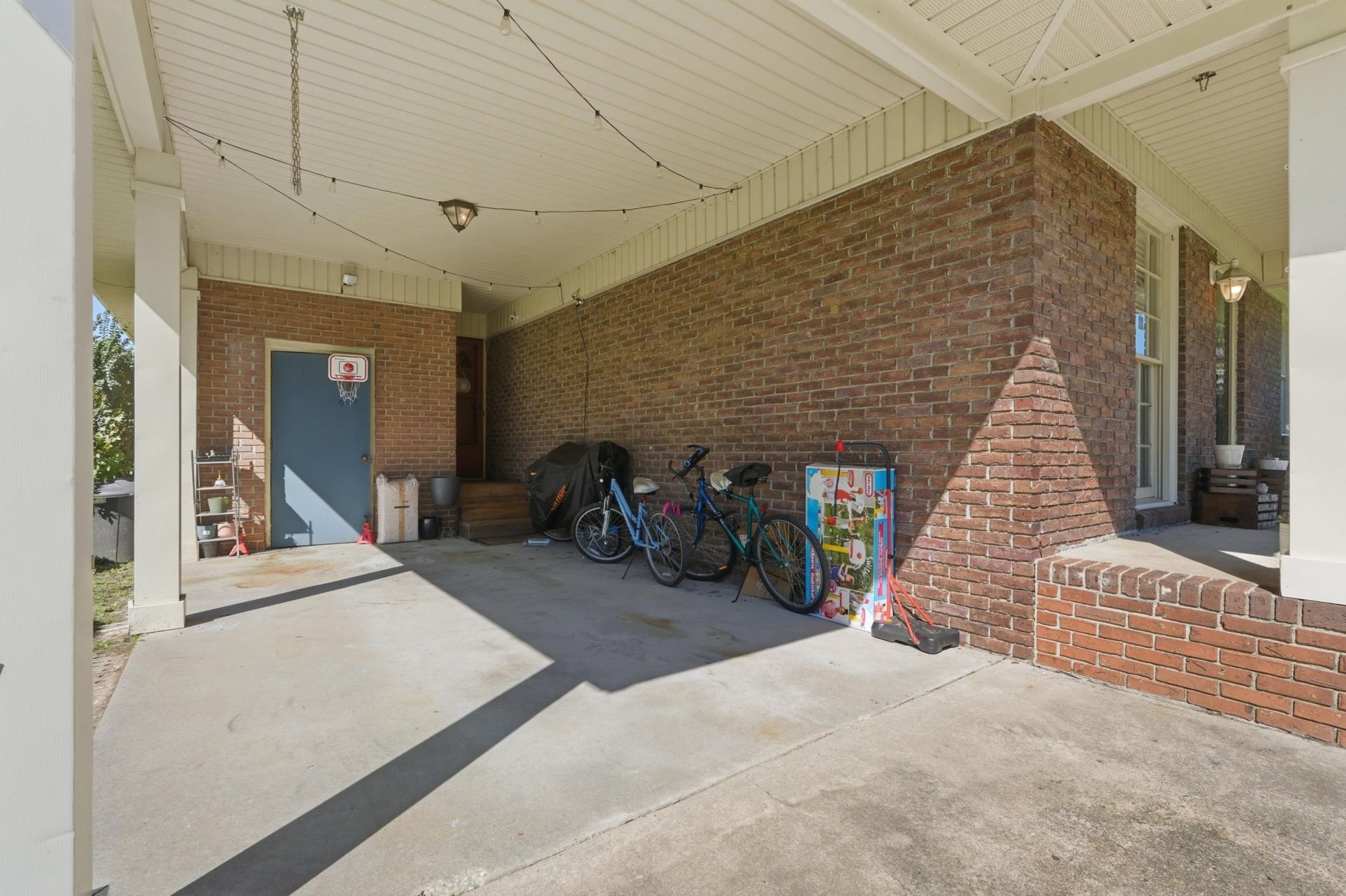 105 Twin City Circle  Photo 35