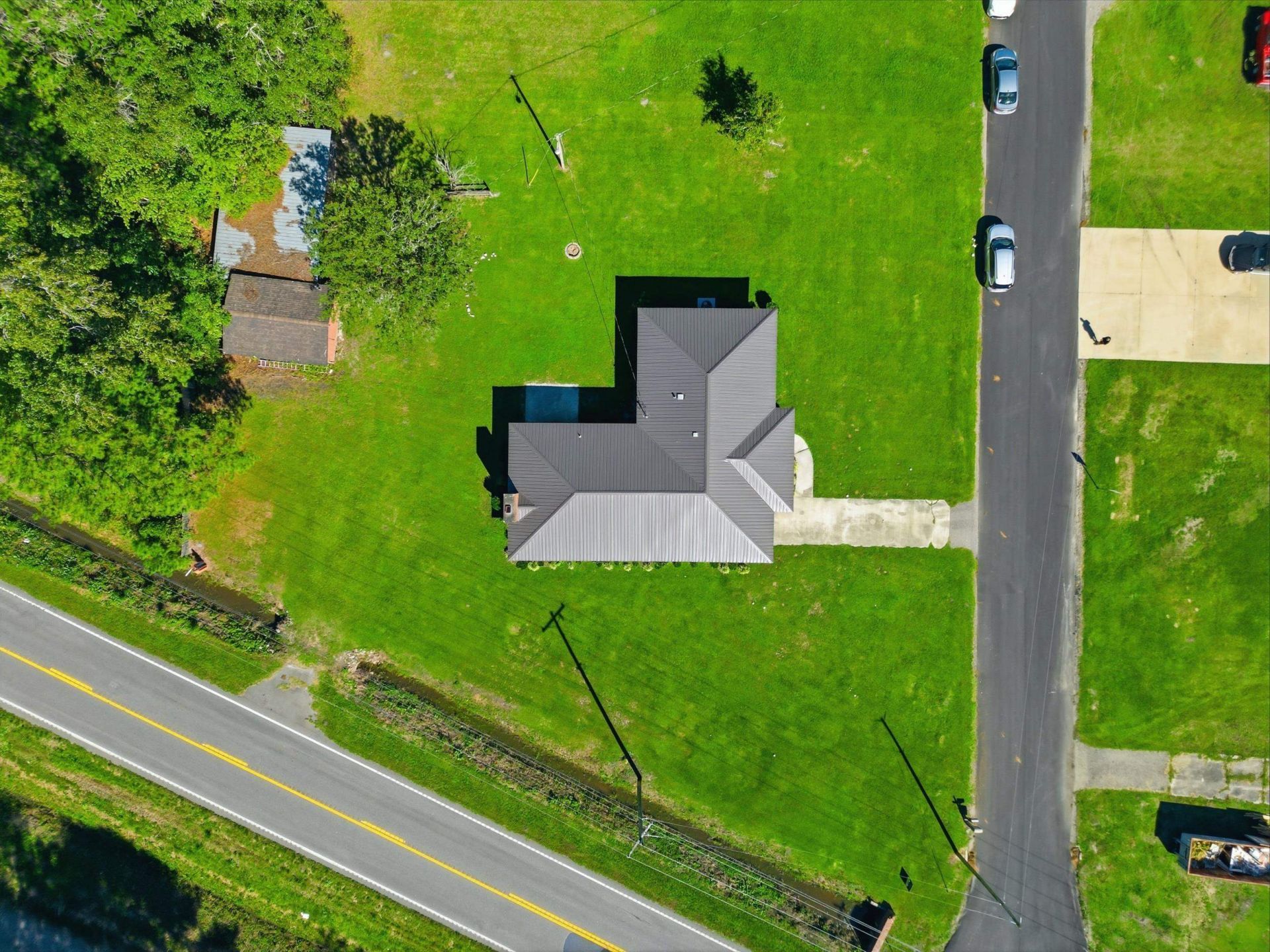 105 Twin City Circle  Photo 49