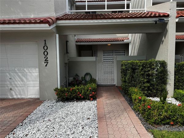 10027 NW 43rd Ter, Unit 1, Doral, FL 33178