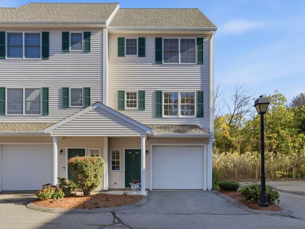 252 Albion St, Unit 15, Wakefield, MA 01880