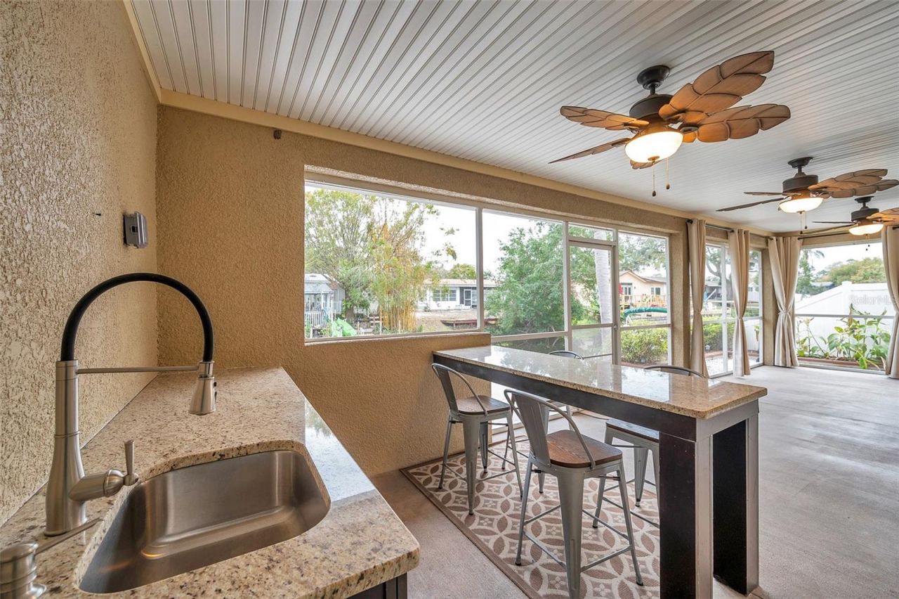8 Citrus Drive, Palm Harbor, FL 34684 Photo