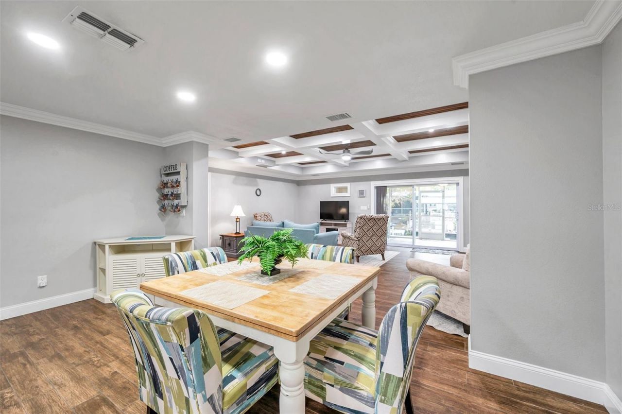 8 Citrus Drive, Palm Harbor, FL 34684 Photo