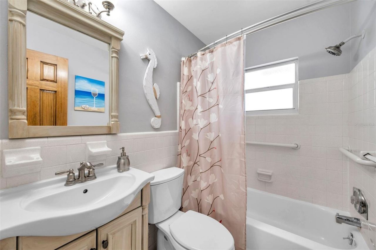 8 Citrus Drive, Palm Harbor, FL 34684 Photo