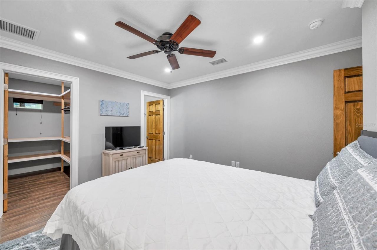 8 Citrus Drive, Palm Harbor, FL 34684 Photo