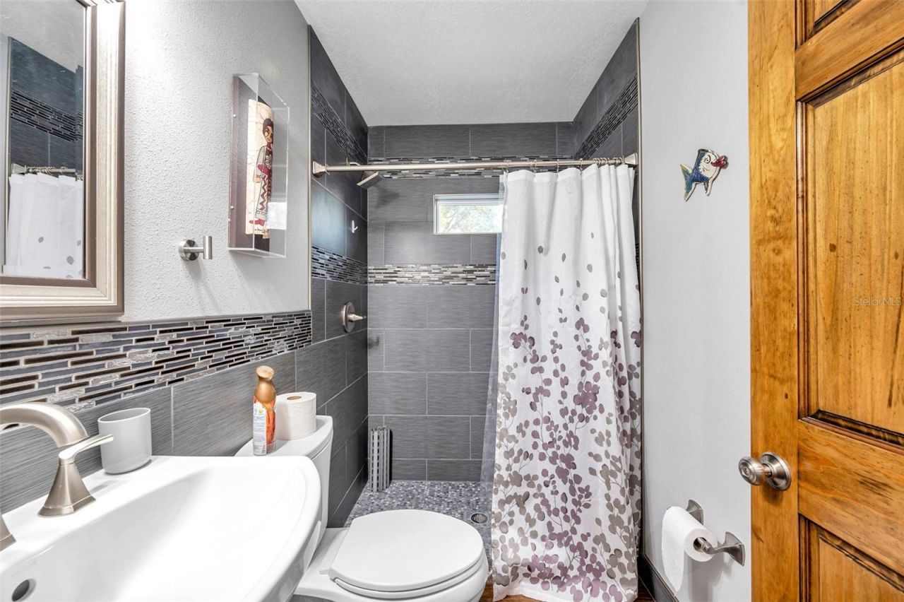 8 Citrus Drive, Palm Harbor, FL 34684 Photo