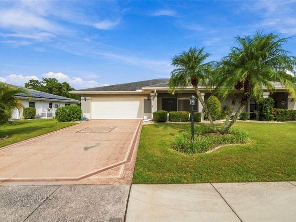 1611 DOWER WAY , SUN CITY CENTER, FL 33573