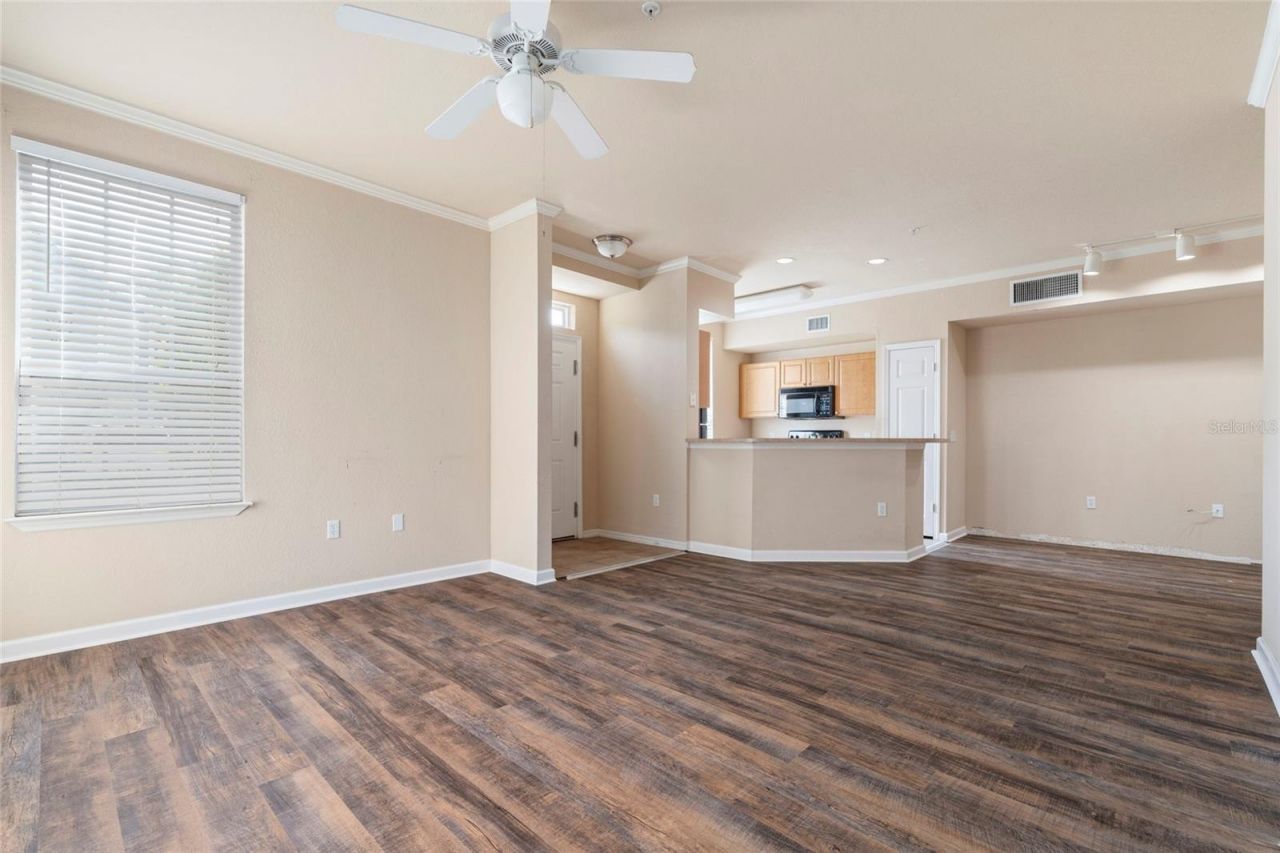 5550 Rosehill Road, Unit 102, Sarasota, FL 34233 Photo