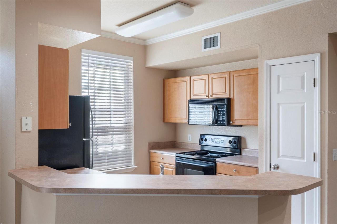 5550 Rosehill Road, Unit 102, Sarasota, FL 34233 Photo