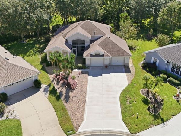 2852 CAPE HORN COURT, TAVARES, FL 32778