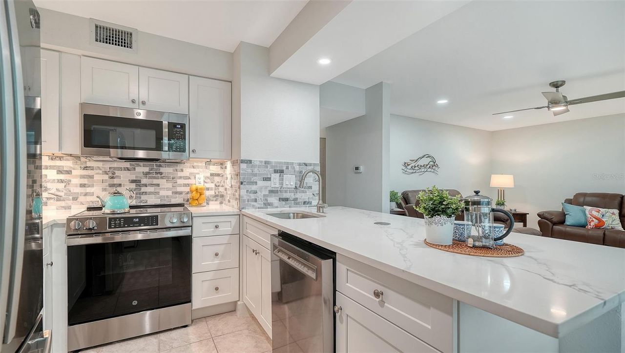5950 Midnight Pass Road , Unit 201, Sarasota, FL 34242 Photo