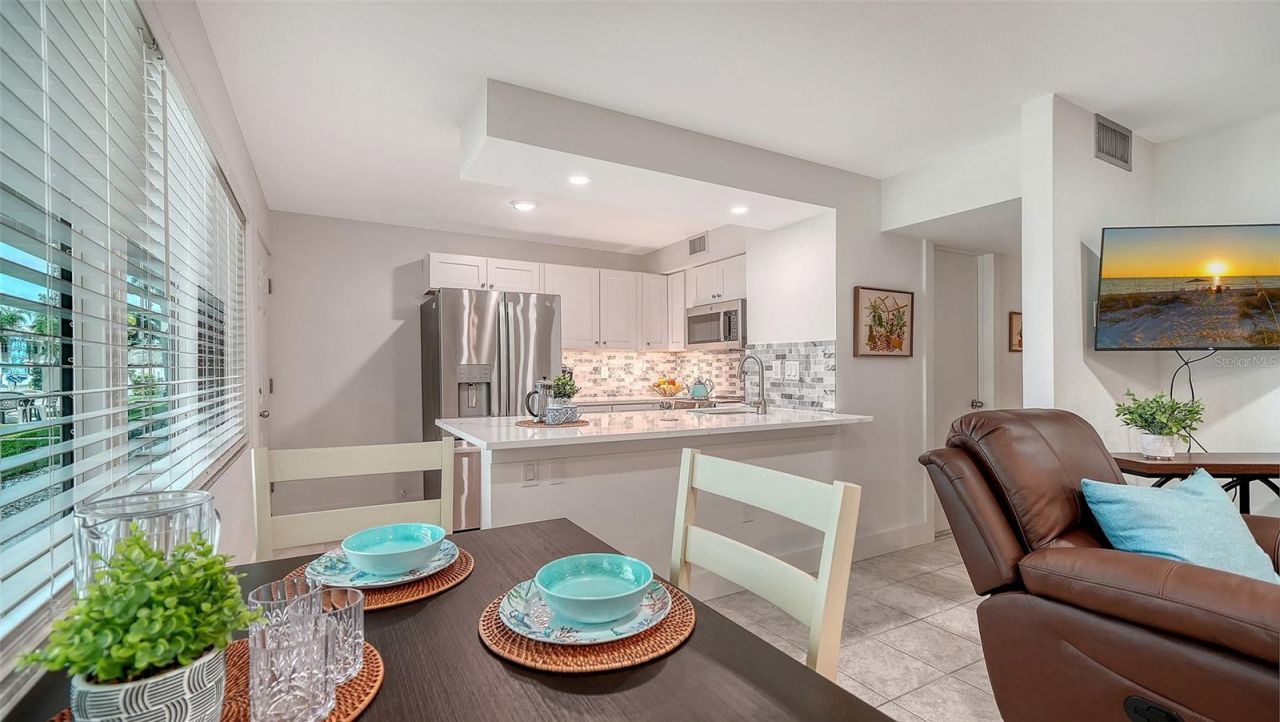 5950 Midnight Pass Road , Unit 201, Sarasota, FL 34242 Photo