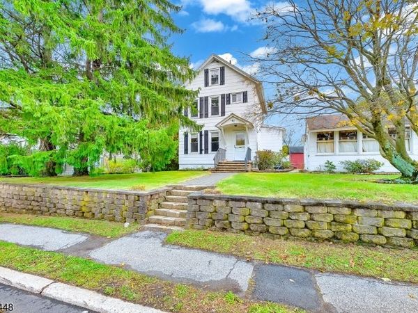 41 Woodside Ave, Newton, NJ 07860