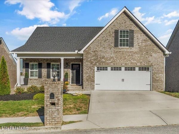 573 Timberline Drive, Lenoir City, TN 37772