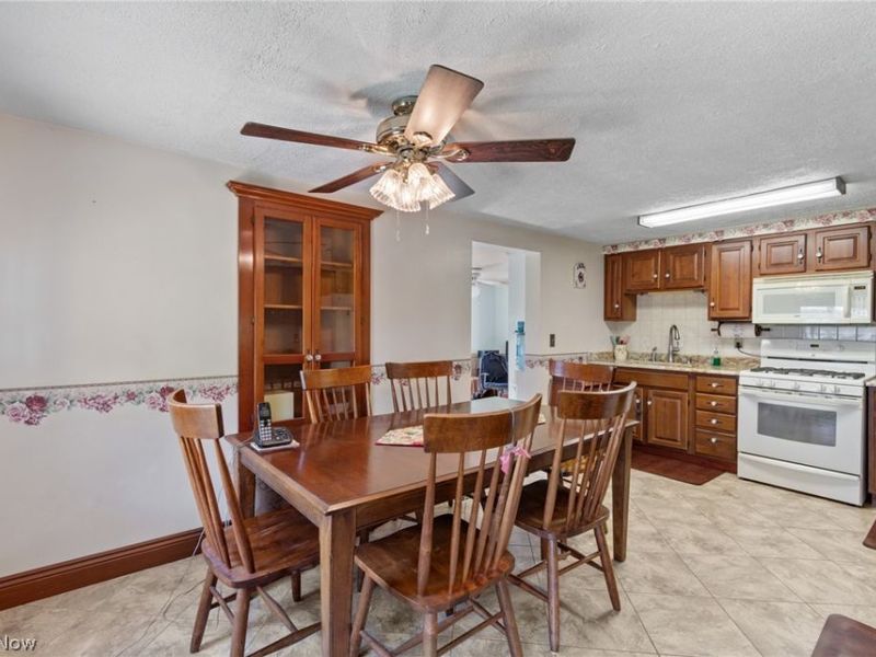 6031 Raindrop Road SE, Amsterdam, OH 43903 Photo 11