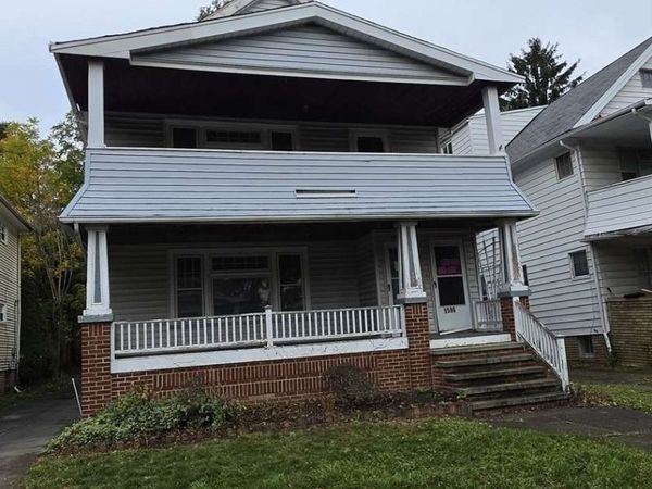 1596 Victoria Avenue , Lakewood, OH 44107
