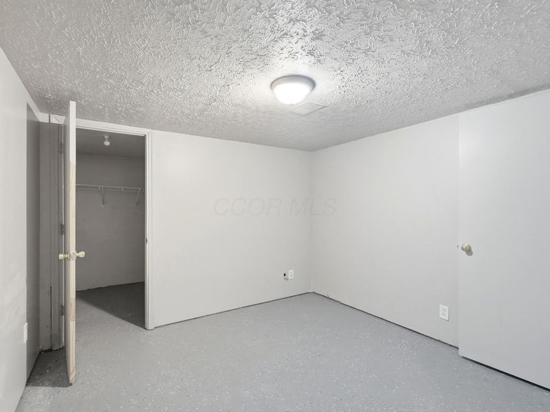 4996 Palmetto Street , Columbus, OH 43228 Photo 32