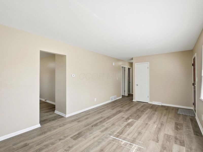 4996 Palmetto Street , Columbus, OH 43228 Photo 6