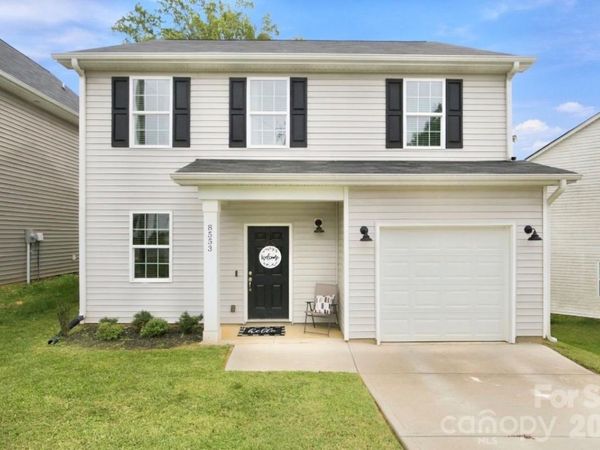 8553 Colgate Circle , Charlotte, NC 28214