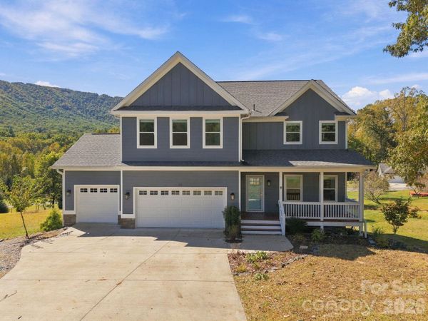 68 Rock View Court , Hendersonville, NC 28739