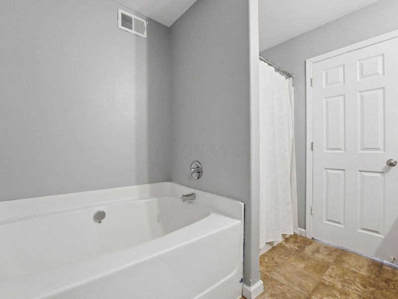 5255 Folsom Drive, Groveport, OH 43125 Photo 31