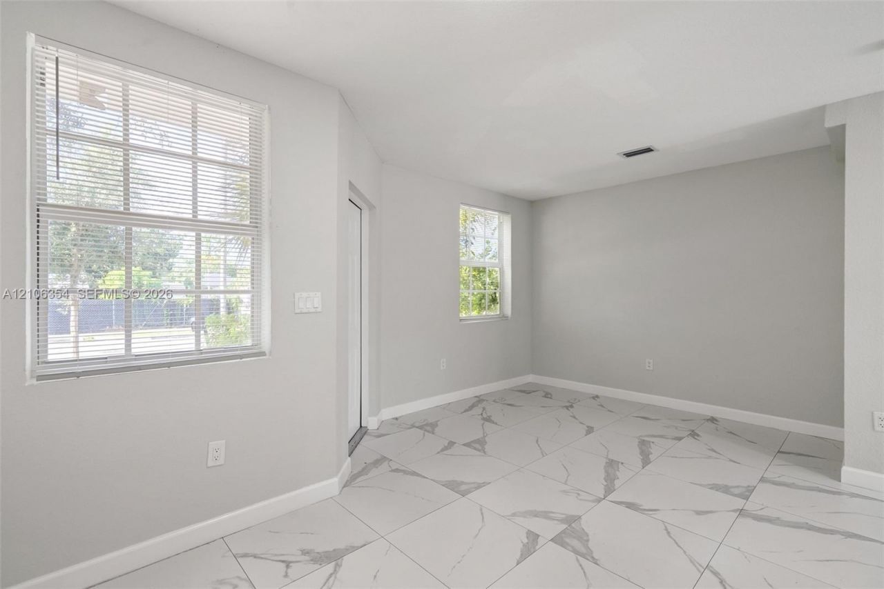 1310 NW 6th Ave , Florida City, FL 33034 Photo