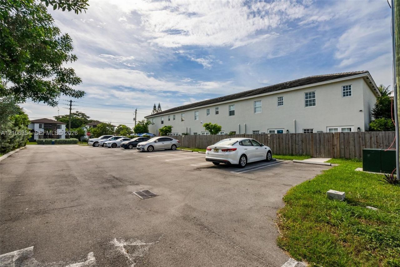 1310 NW 6th Ave , Florida City, FL 33034 Photo