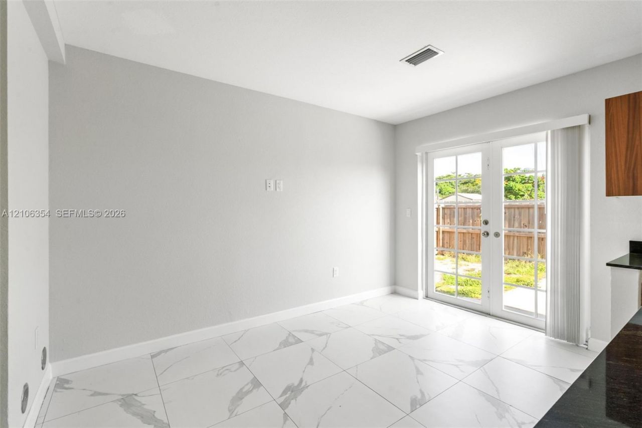 1310 NW 6th Ave , Florida City, FL 33034 Photo