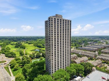5000 Town Center , Unit 1806, Southfield, Mi 48075