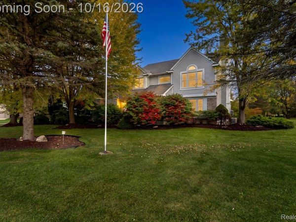 12556 Harvest Drive, Brighton Township, Mi 48114