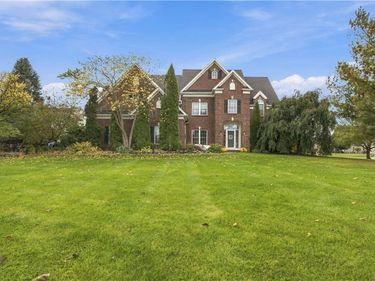 3 Claridge Circle, Webster, NY 14580
