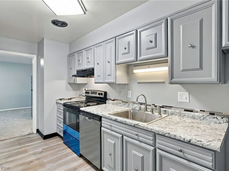 3167 Linden Road, Unit 210, Rocky River, OH 44116 Photo 14