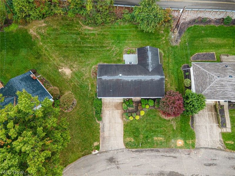 1807 Winding Drive, Coshocton, OH 43812 Photo 3