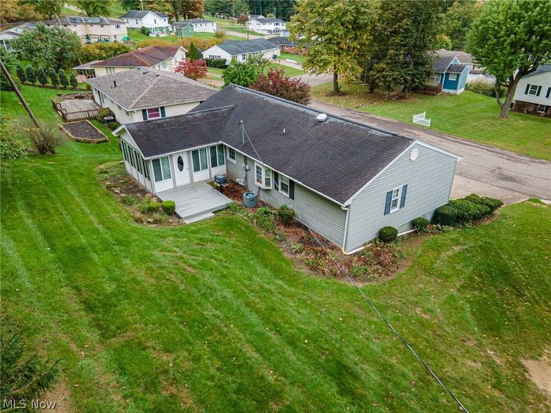 1807 Winding Drive, Coshocton, OH 43812 Photo 4
