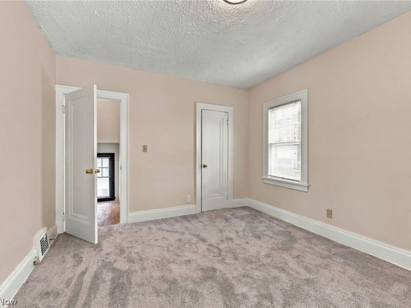 1734 Burgess Road, Cleveland, OH 44112 Photo 21