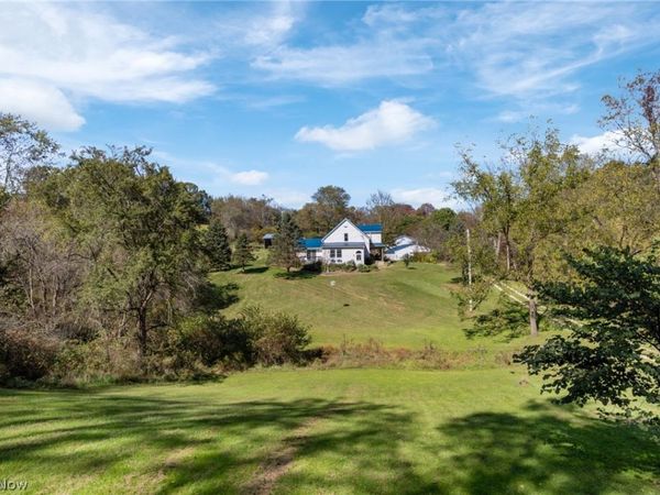 6031 Raindrop Road SE, Amsterdam, OH 43903