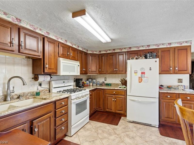 6031 Raindrop Road SE, Amsterdam, OH 43903 Photo 13