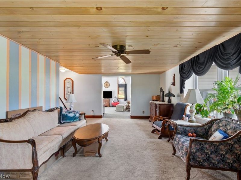 6031 Raindrop Road SE, Amsterdam, OH 43903 Photo 6