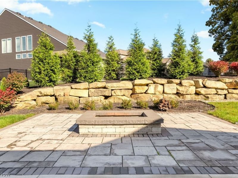 2761 Weeping Pine Drive, Medina, OH 44256 Photo 7