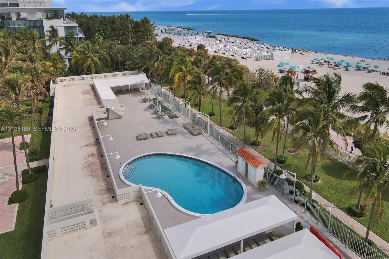 2899 Collins Ave, Unit 521, Miami Beach, FL 33140 Photo
