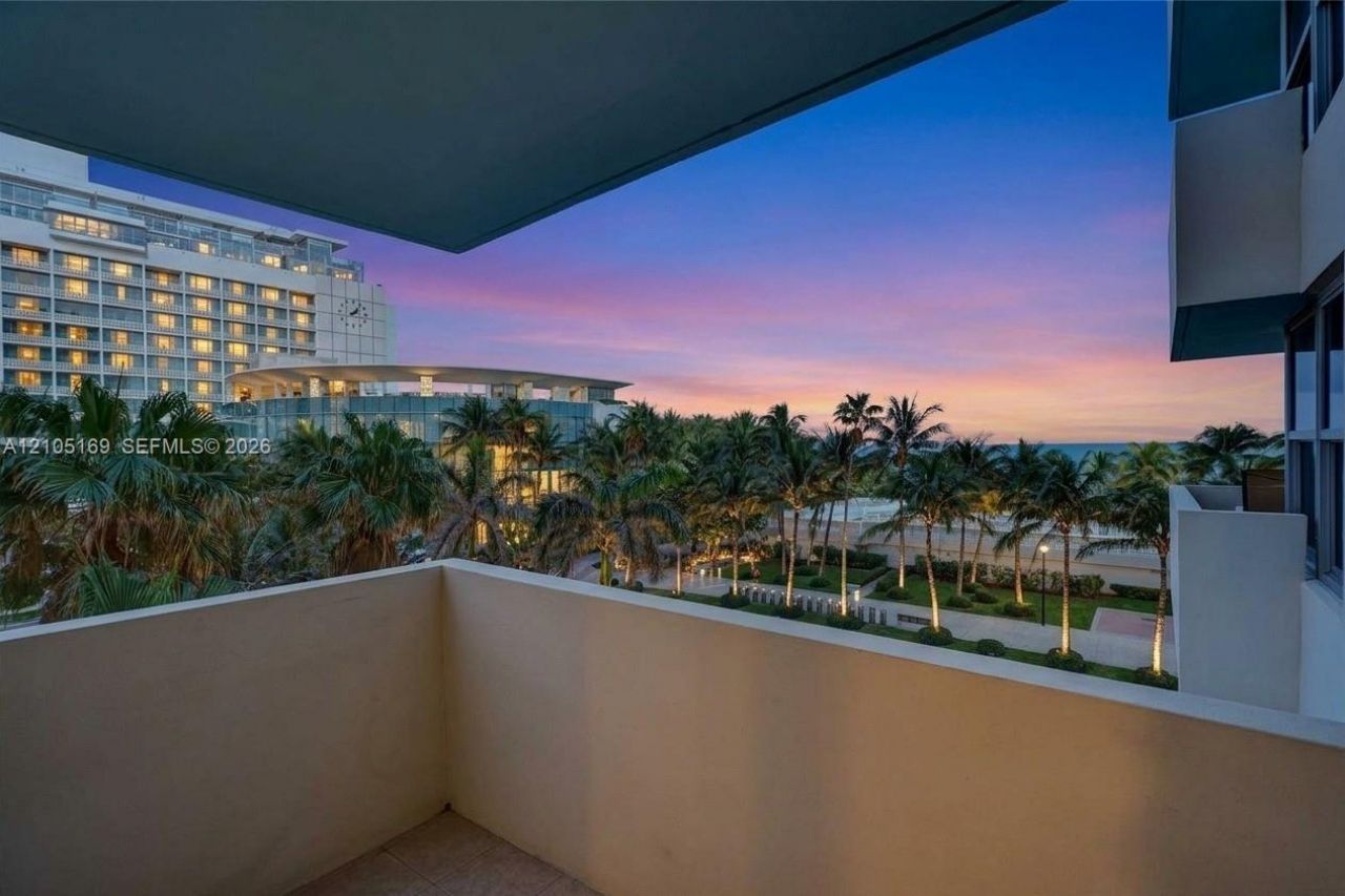 2899 Collins Ave, Unit 521, Miami Beach, FL 33140 Photo