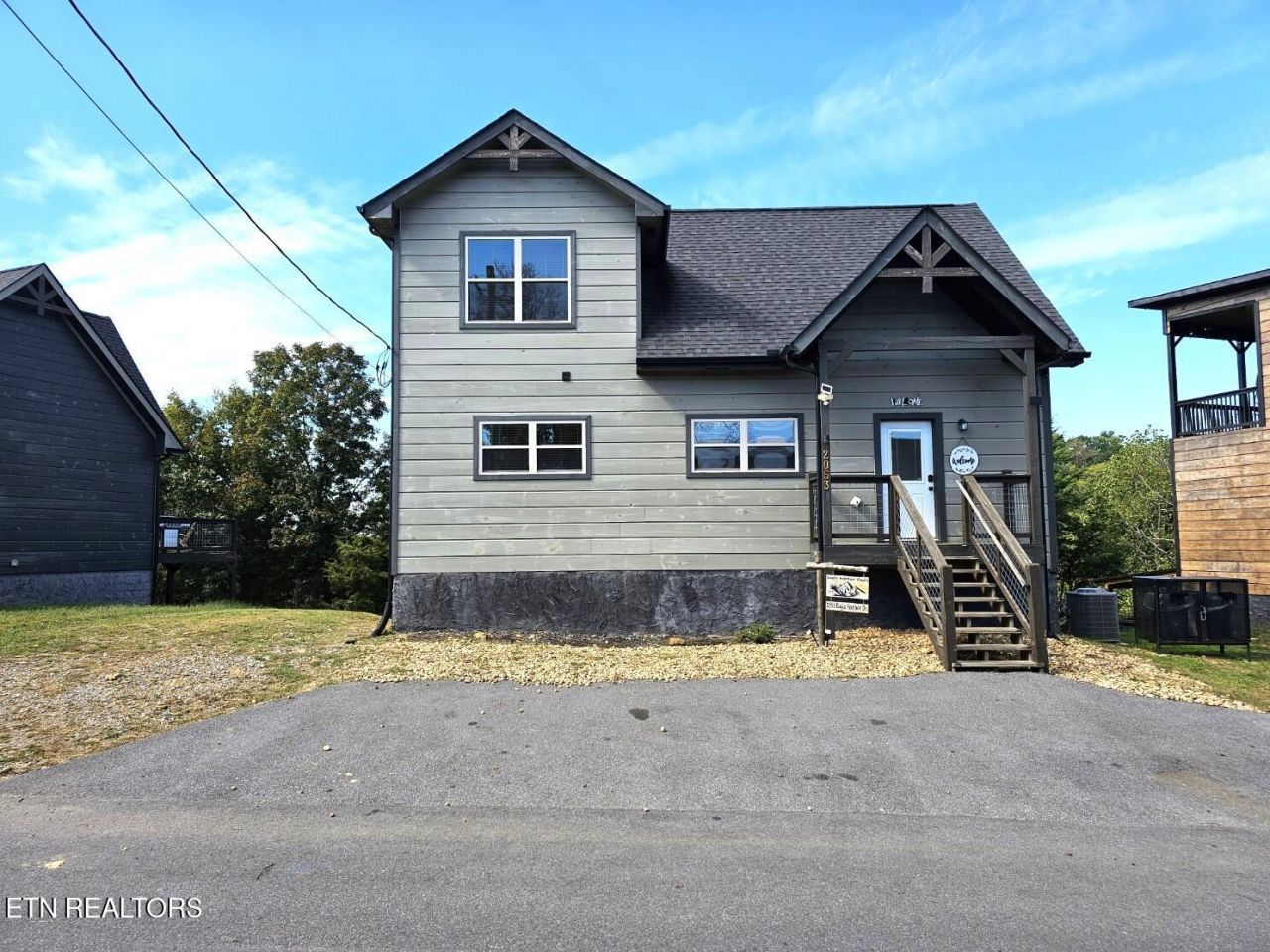 2053 Eagle Feather Drive, Sevierville, TN 37876 Main Photo