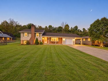 1457 Maple Lake Road, Bridgeport, WV 26330