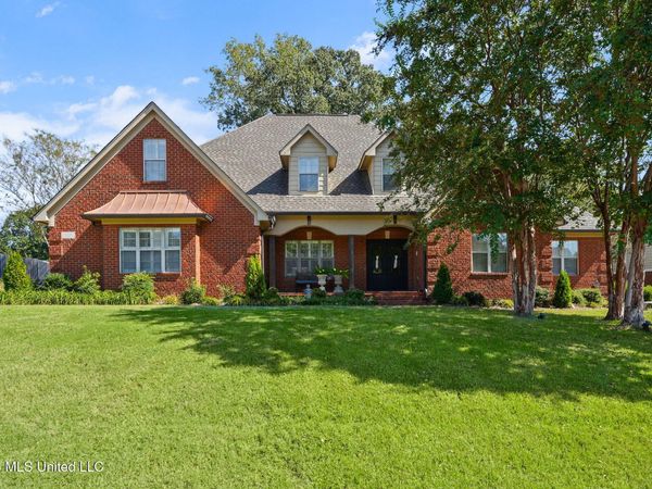 6420 Acree Woods Drive, Olive Branch, MS 38654