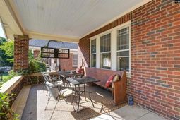 2145 Marion Street  photo 4