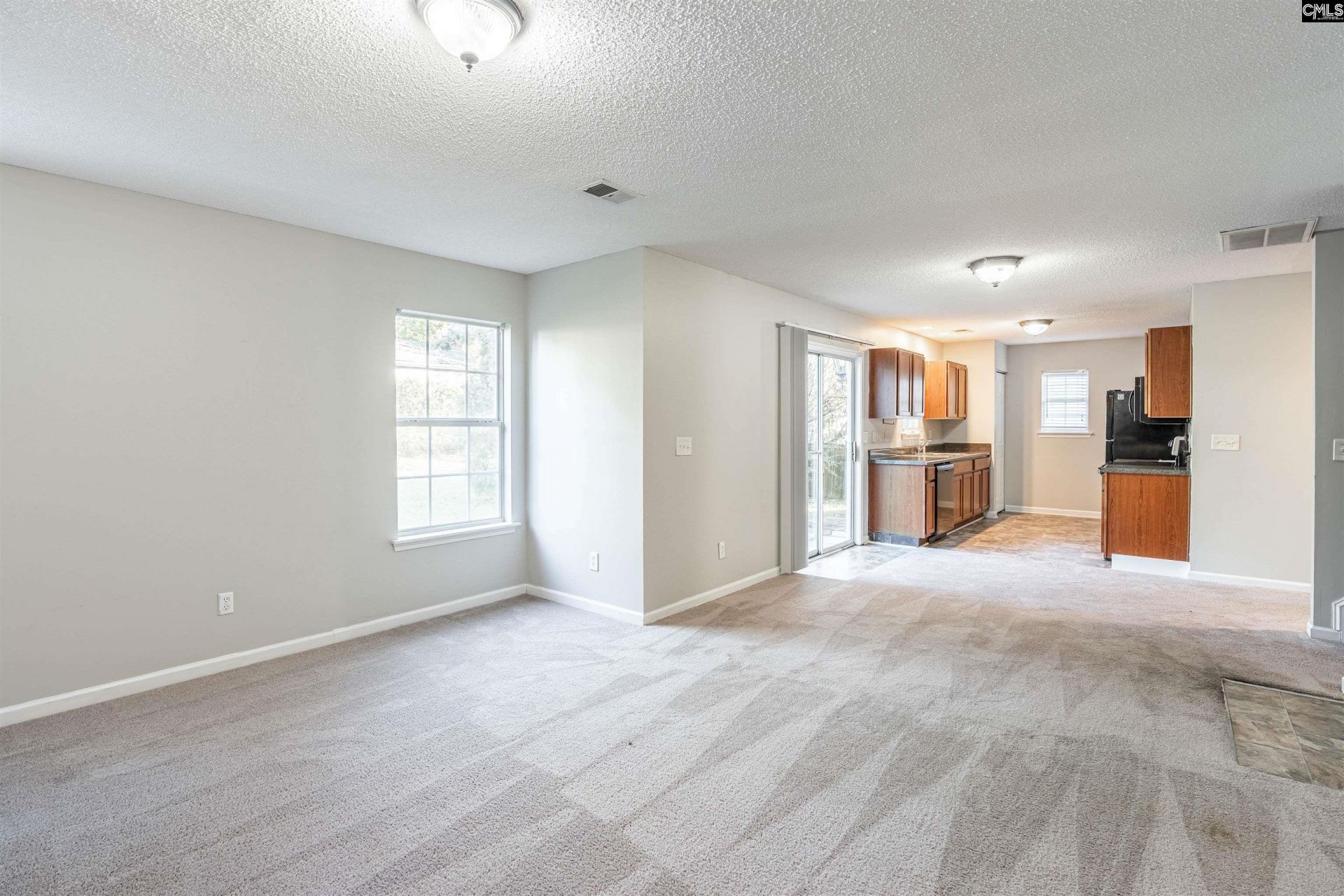 145 Wingspan Way Photo 10