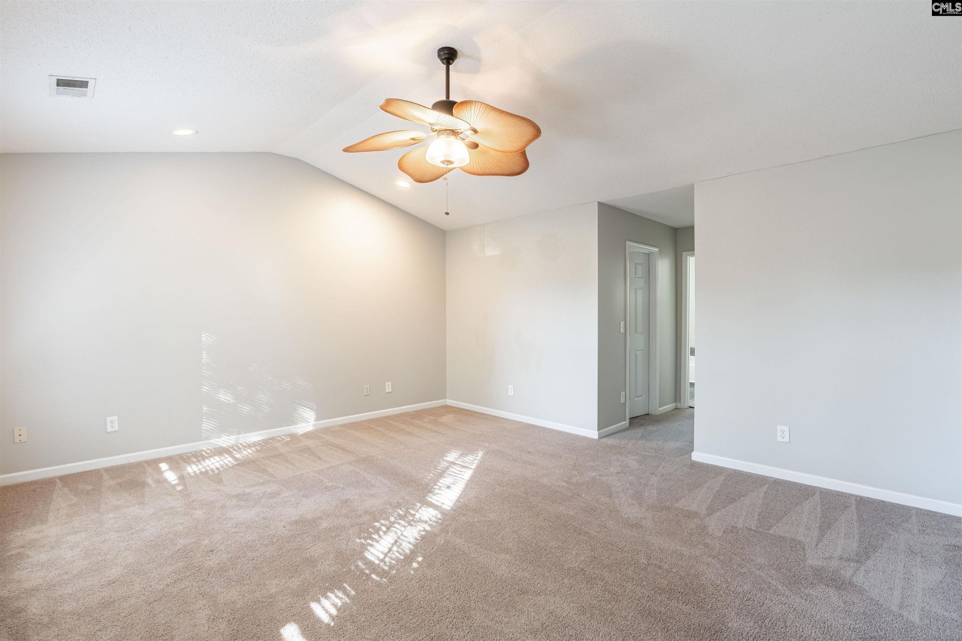 145 Wingspan Way Photo 16