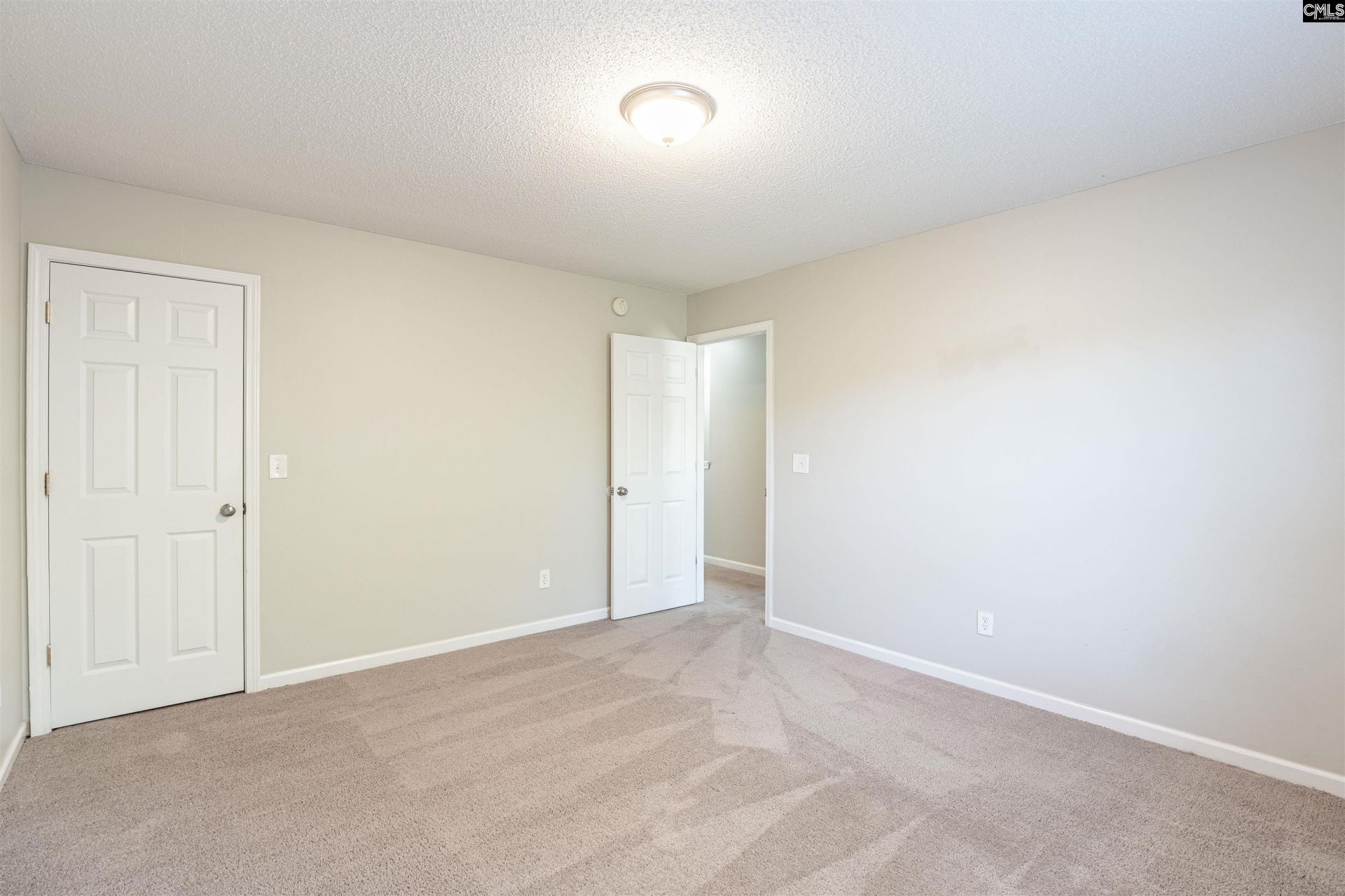 145 Wingspan Way Photo 20