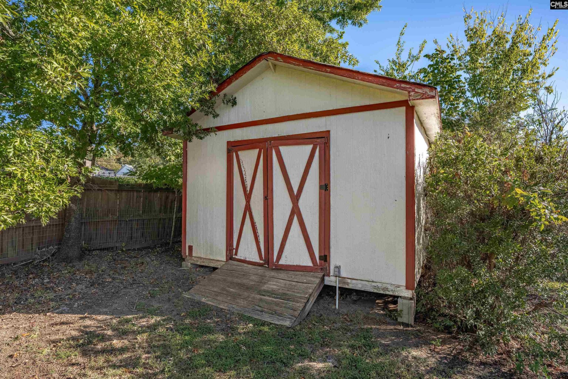 145 Wingspan Way Photo 32
