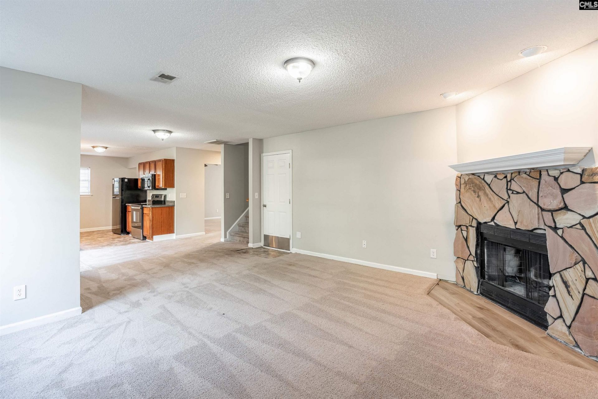 145 Wingspan Way Photo 9